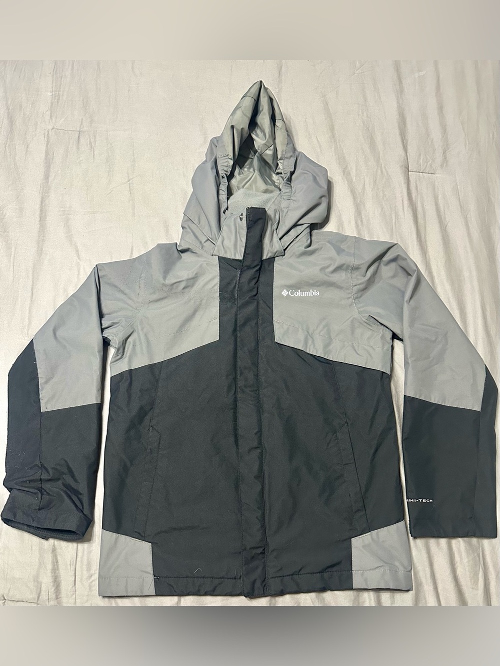Columbia Omni-Tech Kids Gray/Black Hooded Rain Jacket Sz M 10/12